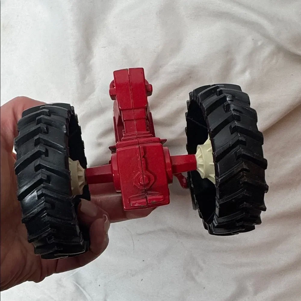ERTL International Vintage 1984 Red Row Crop Toy Tractor.